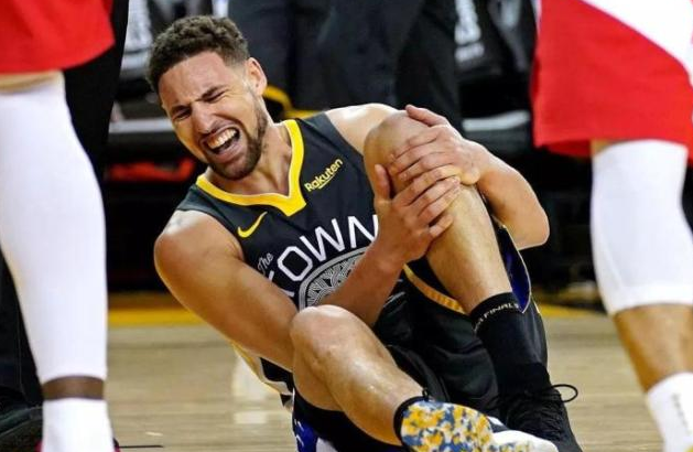 科爾回憶19年冠軍賽，K湯受傷後，這一番話太有曼巴精神：給我兩分鐘，馬上回來！