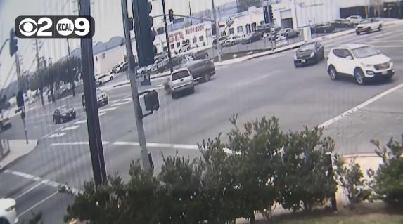 21屆天才前鋒Terrence Clarke車禍影片曝光，開車一定要遵守交通規則！