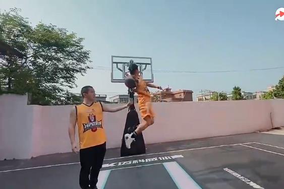 中國模仿帝挑戰CUBA灌籃王楊浩？