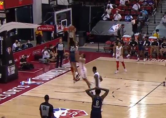 08.10夏季聯賽速遞：Trey Murphy接隊友擊地傳球起跳隔扣Marco Simonovic！