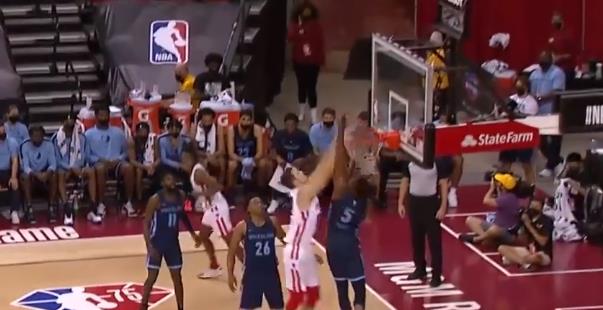 08.16夏季聯賽速遞：公牛球員打出默契配合，Marco Simonovic上演隔人灌籃！