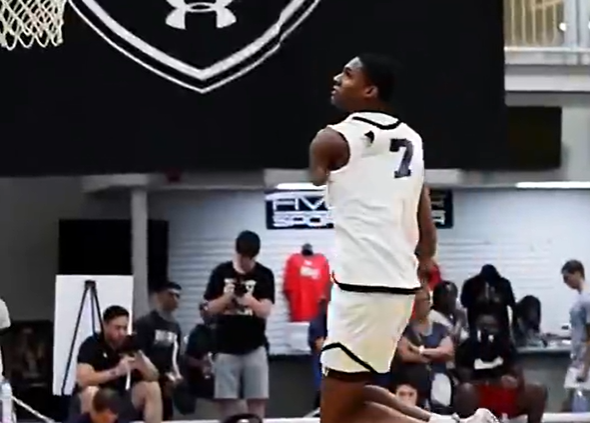 單臂掄起大風車！「獨臂杜蘭特」Hansel Emmanuel太強太勵志了