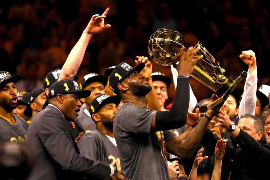 NBA冠軍賽七大最強個人表演：Nowitzki單核奪冠，詹姆斯逆天改命！