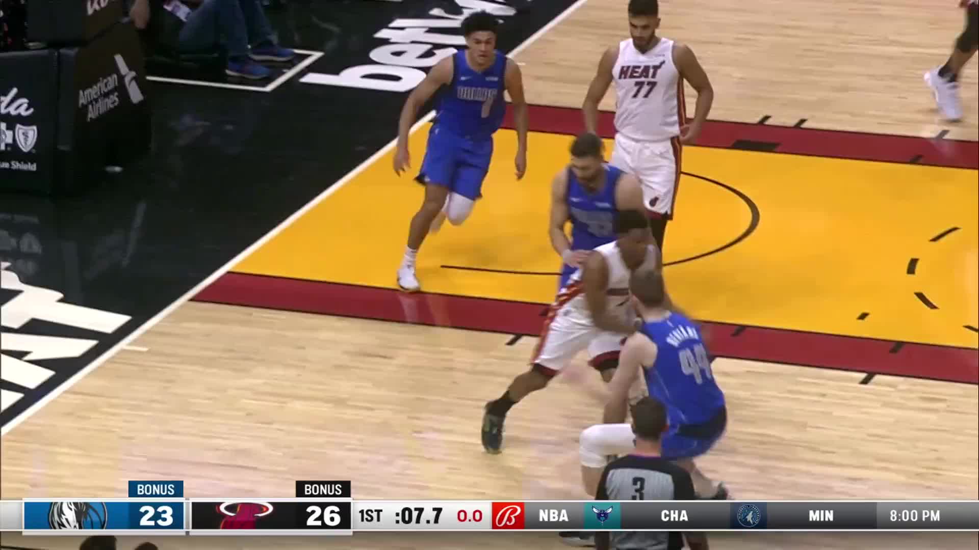 2.16賽場速遞：時間管理大師！最後兩秒Lowry冷靜虛晃，Yurtseven中路跟進壓哨出手命中！