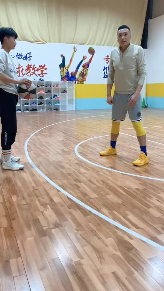 內線小個防大個技巧教學：切球和掏球