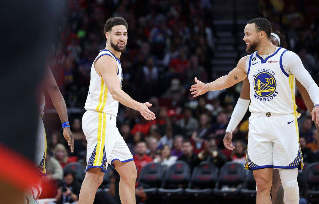 NBA / 浪花兄弟合砍59分，追夢格林20+3，勇士擊敗火箭結束客場11連敗！（影）