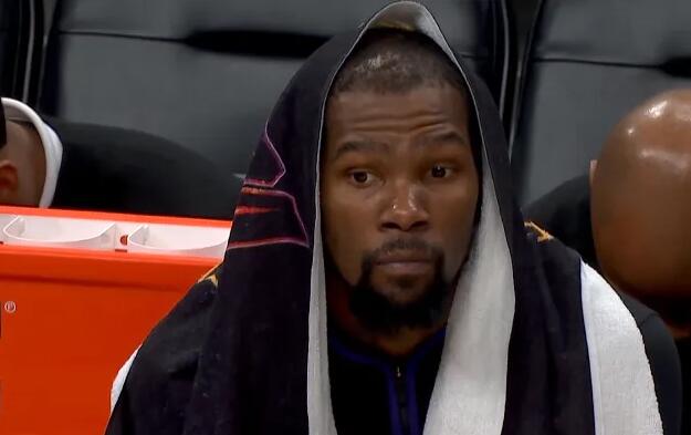 NBA / 太陽出局，杜蘭特臉色鐵青！賽季告別戰提前投降，抱團衝冠再度淪為笑柄！