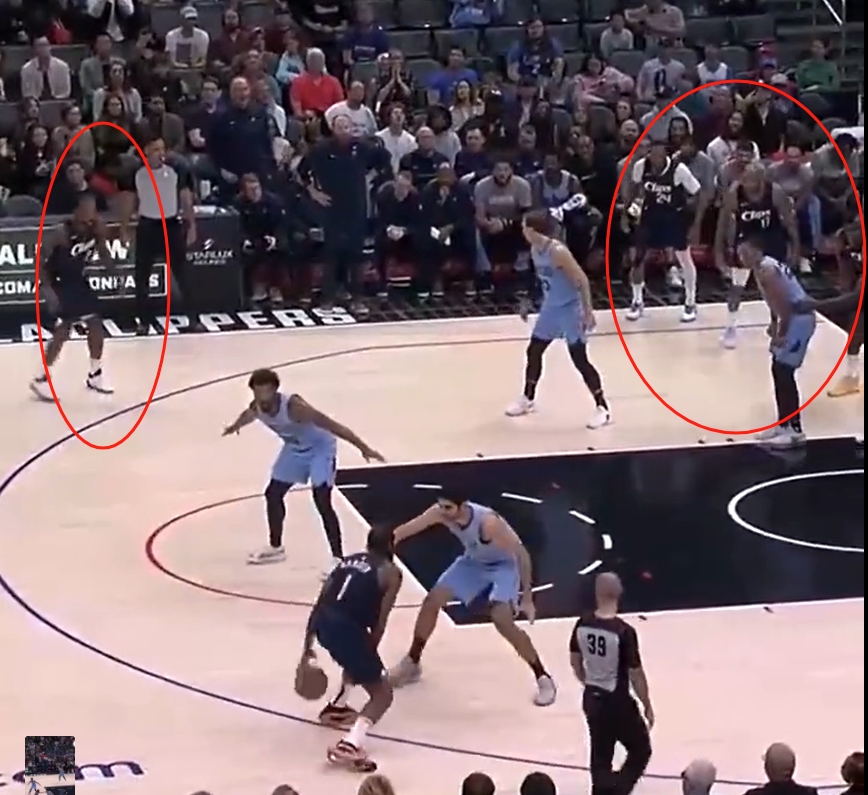 NBA / 【影片】一人拿球四人看！看完哈登這次進攻，你就明白快艇為什麼5連敗了-黑特籃球-NBA新聞影音圖片分享社區