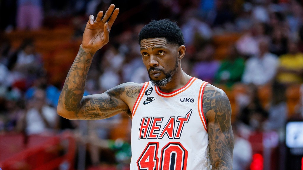 udonis-haslem-wave