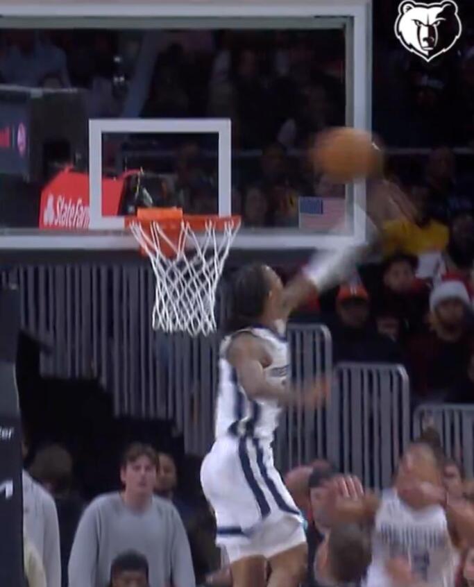 NBA / 【影片】解禁後的莫蘭特有多強:轟30+11+6保持不敗,殘暴火鍋+平筐暴扣怒吼宣洩!-黑特籃球-NBA新聞影音圖片分享社區