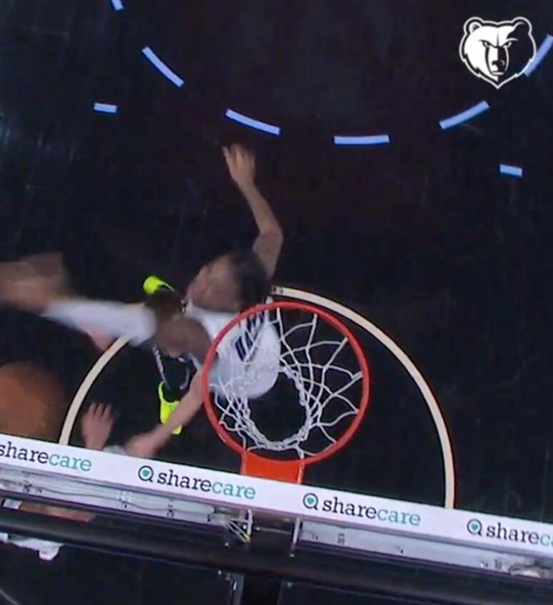 NBA / 【影片】解禁後的莫蘭特有多強:轟30+11+6保持不敗,殘暴火鍋+平筐暴扣怒吼宣洩!-黑特籃球-NBA新聞影音圖片分享社區
