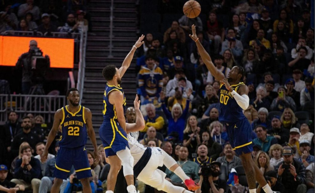 NBA / 勇士三連敗後召開內部會議!每人檢討自己的能量,科爾直言想念追夢格林!-黑特籃球-NBA新聞影音圖片分享社區