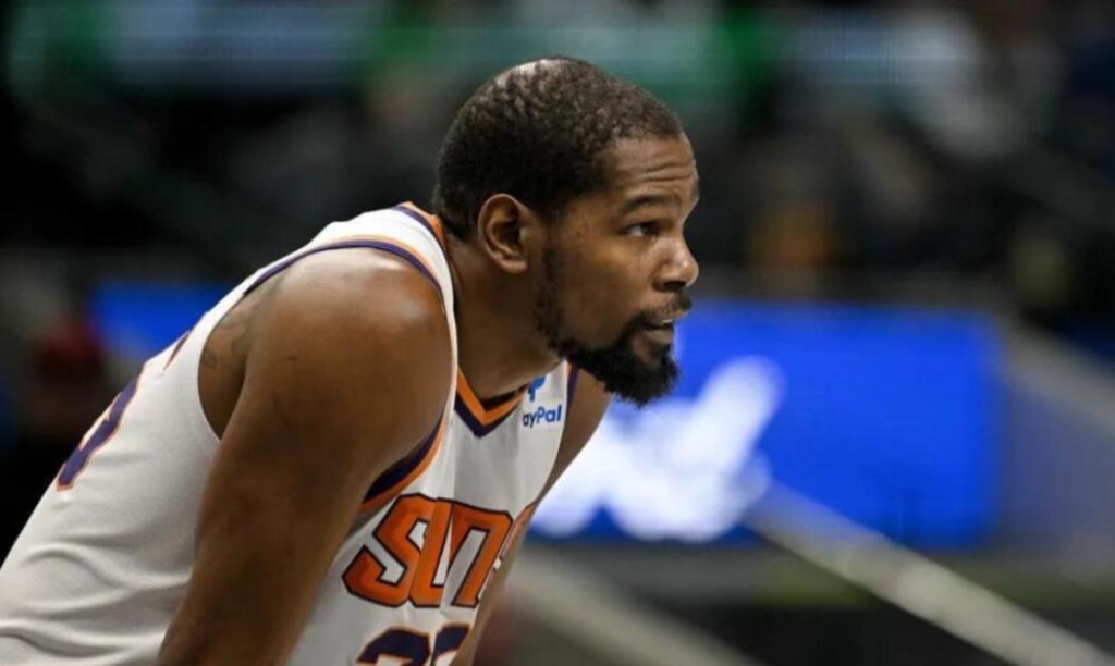 NBA / 杜蘭特否認想被交易!怒懟媒體只會說自己壞話:沒人願意用偉大來稱呼我!-黑特籃球-NBA新聞影音圖片分享社區