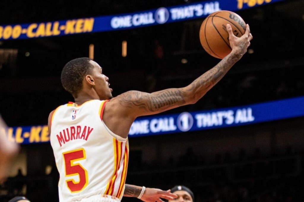 NBA / 公鹿和金塊加入穆雷爭奪戰!老鷹要價曝光,湖人N換一談判陷入停滯!-黑特籃球-NBA新聞影音圖片分享社區