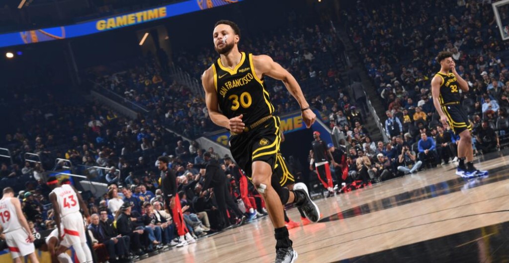NBA / 場均39+6!無緣全明星先發後大爆發,被激怒的柯瑞才是最可怕的!-黑特籃球-NBA新聞影音圖片分享社區
