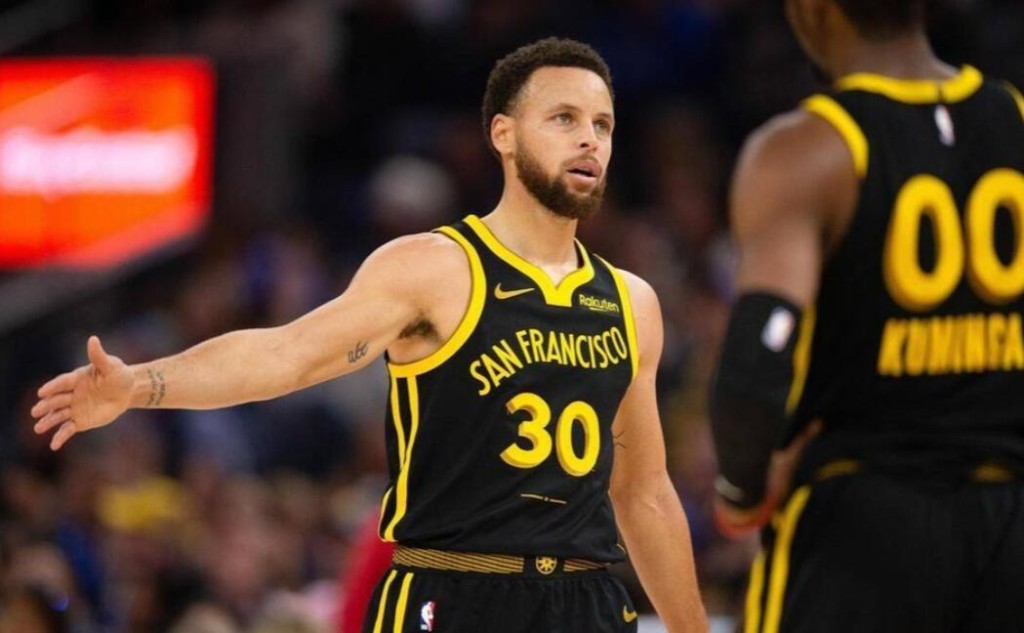 NBA / 場均39+6!無緣全明星先發後大爆發,被激怒的柯瑞才是最可怕的!-黑特籃球-NBA新聞影音圖片分享社區
