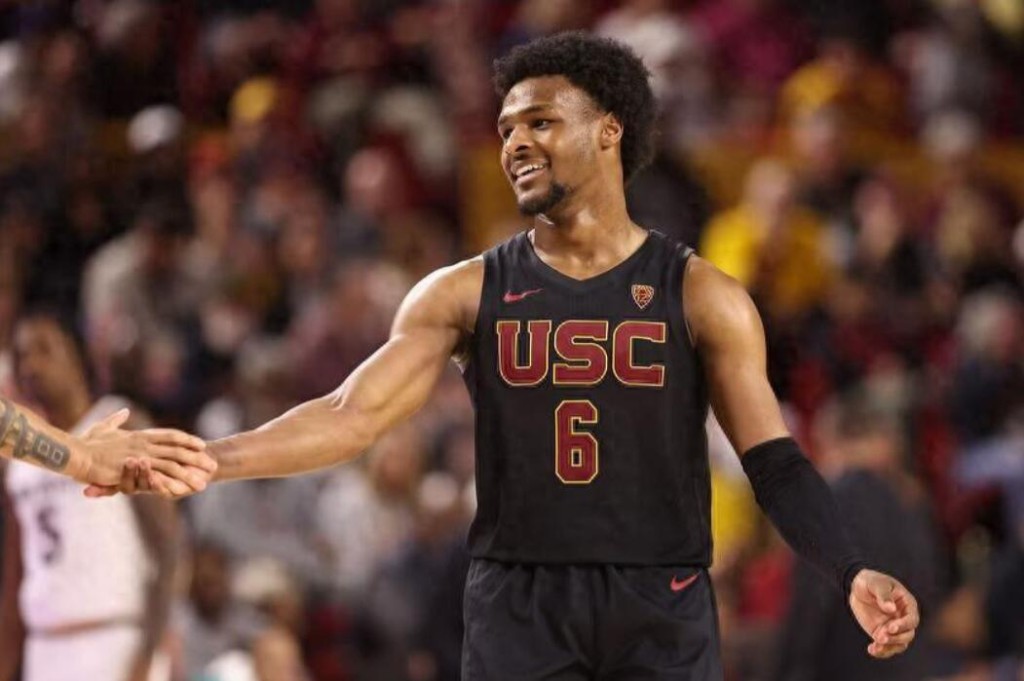 NBA / 布朗尼模擬選秀落選!南加州苦吞6連敗,名記出言諷刺暗示他靠老爸!-黑特籃球-NBA新聞影音圖片分享社區