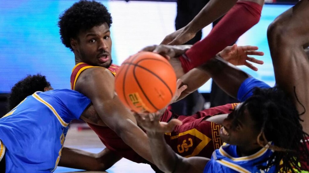 NBA / 布朗尼模擬選秀落選!南加州苦吞6連敗,名記出言諷刺暗示他靠老爸!-黑特籃球-NBA新聞影音圖片分享社區
