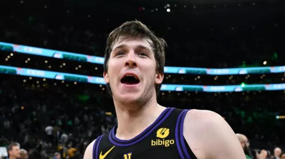 NBA / 里夫斯率隊大勝,賽後一句話暗藏雄心,他的志向不是湖人三當家!-黑特籃球-NBA新聞影音圖片分享社區