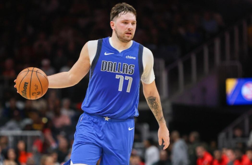 NBA / 東契奇你太強了!NBA史上前所未見的紀錄,被25歲的你實現了!-黑特籃球-NBA新聞影音圖片分享社區