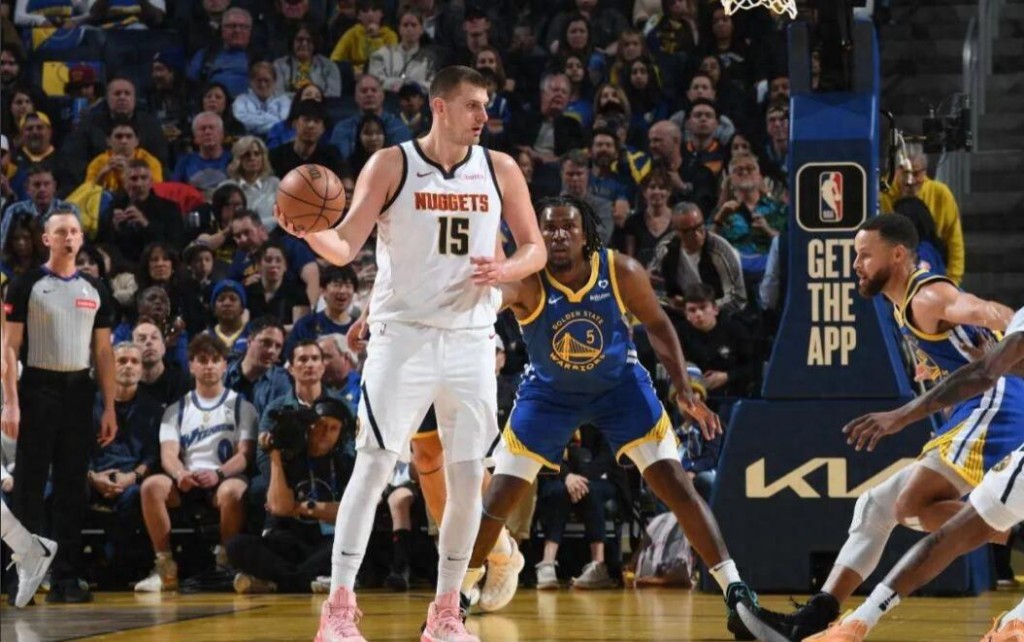 NBA / 都是約基奇的玩具!再這麼打下去,他又要拿MVP啦!-黑特籃球-NBA新聞影音圖片分享社區