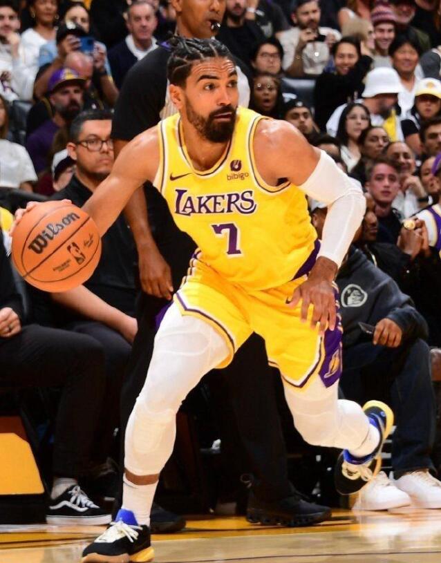 NBA / 等你等到花都謝了!曝文森下周可能復出,本賽季缺席61場湖人獨一檔!-黑特籃球-NBA新聞影音圖片分享社區