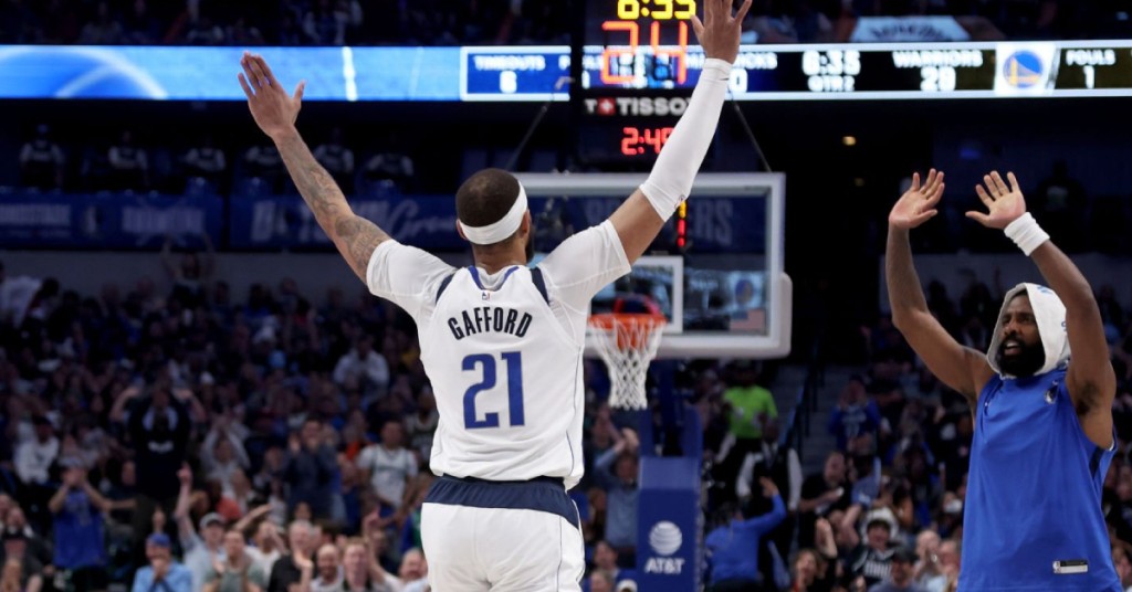 NBA / 獨行俠中鋒續寫神跡！「33投33中」歷史第2，距張伯倫最狂紀錄還差2球（影）-黑特籃球-NBA新聞影音圖片分享社區