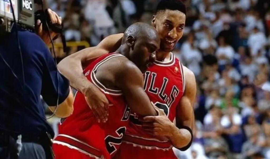 NBA / 喬丹兒子與拉爾薩再度分手!相差16歲姐弟戀1年半,喬丹和皮本終於能鬆一口氣!-黑特籃球-NBA新聞影音圖片分享社區