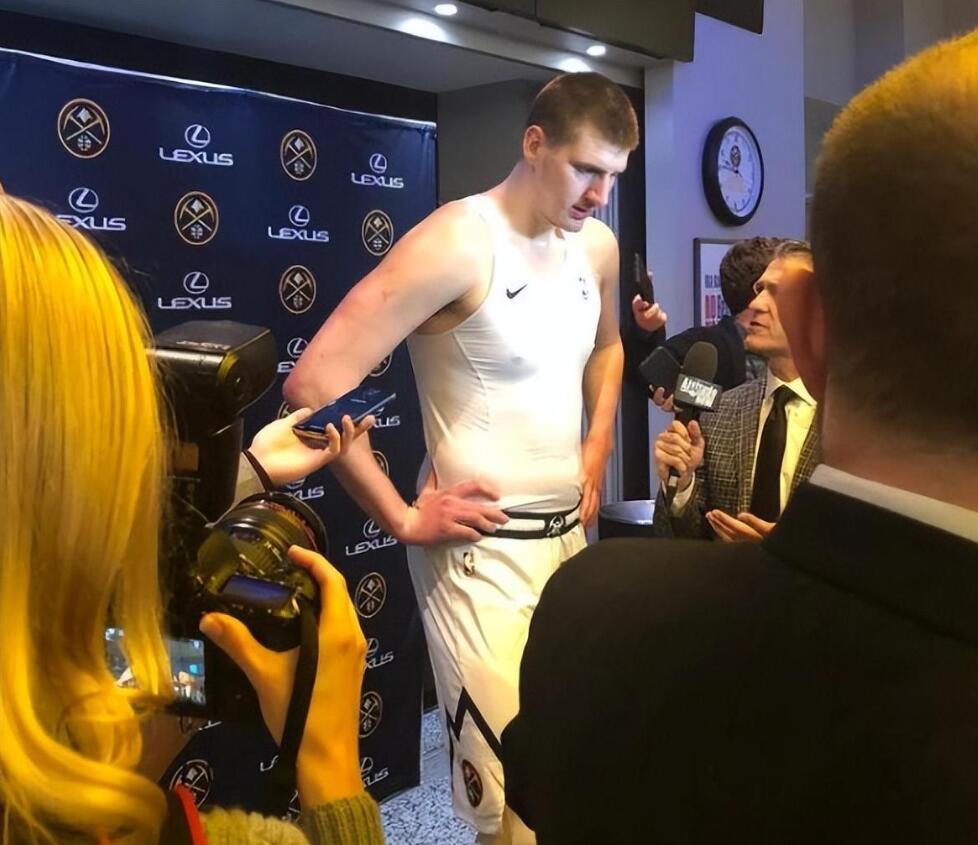 NBA / 現役沒有刺青的七大球星:哈登怕疼不想刺,字母哥十分內斂!-黑特籃球-NBA新聞影音圖片分享社區