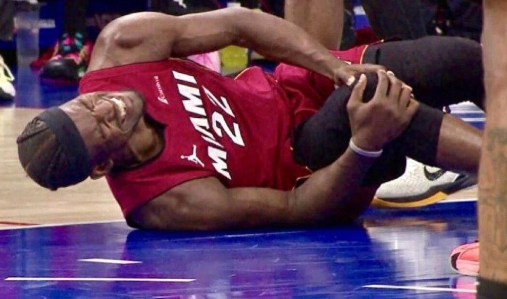 NBA / 【影片】熱火太倒霉!曝巴特勒傷勢不輕,或無限期傷停,走路一瘸一拐曝光,綠軍坐收大禮!-黑特籃球-NBA新聞影音圖片分享社區
