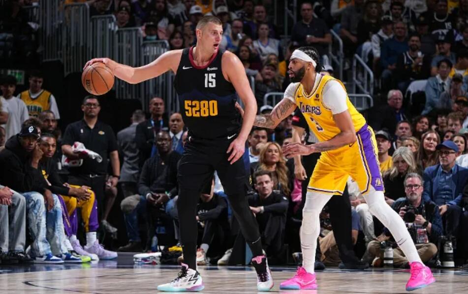 NBA / 【影片】剩15秒雙方打平,金塊教練不叫暫停,約基奇示意隊友:把球交給穆雷!-黑特籃球-NBA新聞影音圖片分享社區