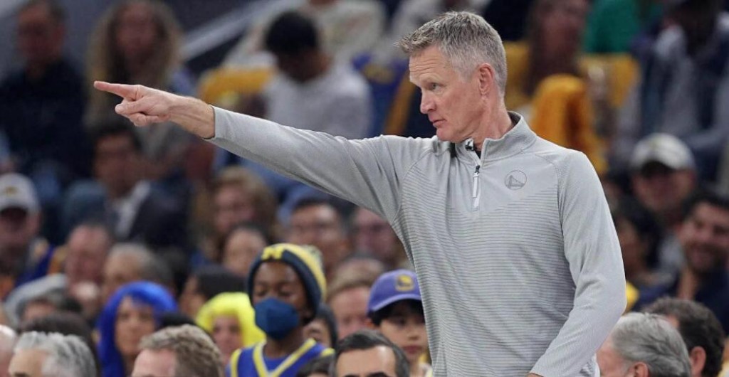 NBA / 為什麼柯瑞打得這麼累?科爾終於說出本質,有兩個人太拖勇士空間!-黑特籃球-NBA新聞影音圖片分享社區