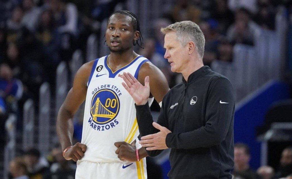 NBA / 勇士造星計畫開啟,科爾重點培養兩人,柯瑞退役後勇士就靠他們了!-黑特籃球-NBA新聞影音圖片分享社區