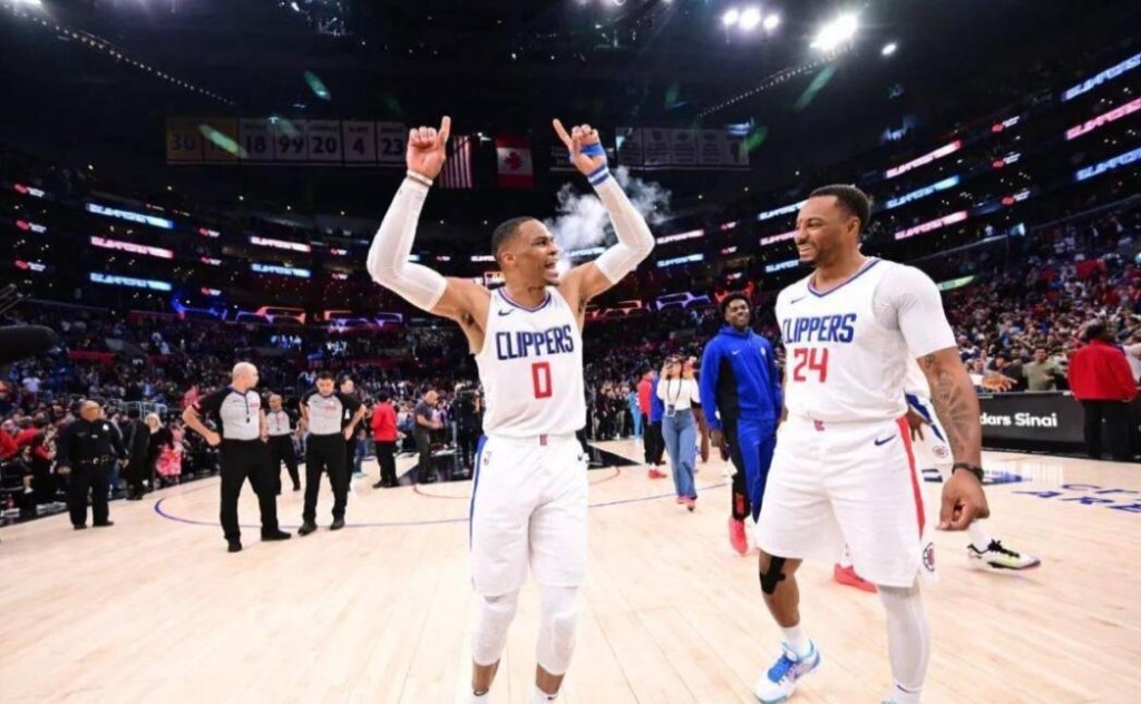 NBA / 季後賽16中4也不棄用,堅信他能夠反彈,這麼好的教練聯盟不多了!-黑特籃球-NBA新聞影音圖片分享社區