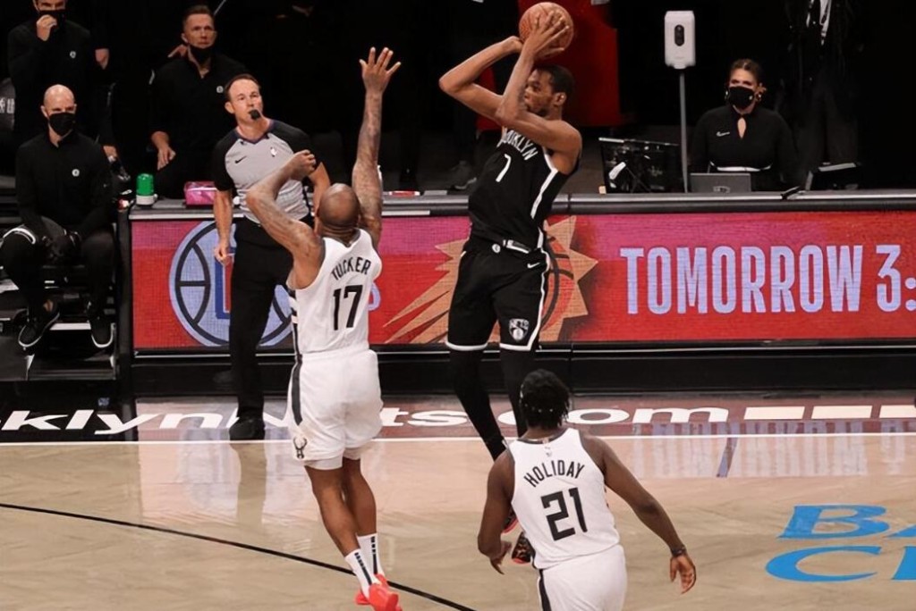 NBA / 都是無解單打,科比喬丹可以多次奪冠,為何杜蘭特卻屢屢受挫?-黑特籃球-NBA新聞影音圖片分享社區