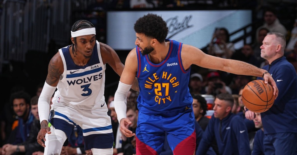NBA / 半場0分！打灰狼現出原形！原來不是他太強，而是湖人外線防守太弱-黑特籃球-NBA新聞影音圖片分享社區