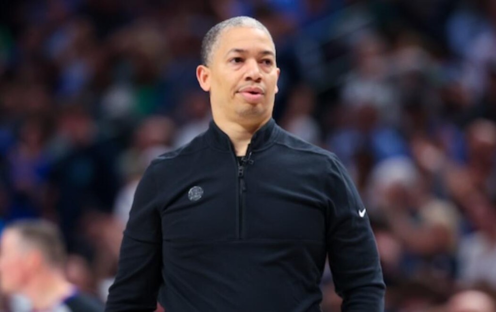NBA / 曝湖人選帥將考慮詹眉意見!泰倫盧回應成候選人:被需要感覺真好!-黑特籃球-NBA新聞影音圖片分享社區