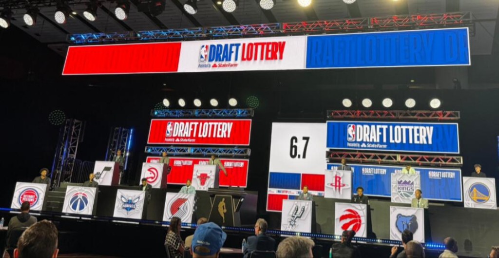 NBA / 樂透抽籤出爐:老鷹3%機率爆冷獲狀元籤,巫師榜眼籤,火箭探花籤!-黑特籃球-NBA新聞影音圖片分享社區