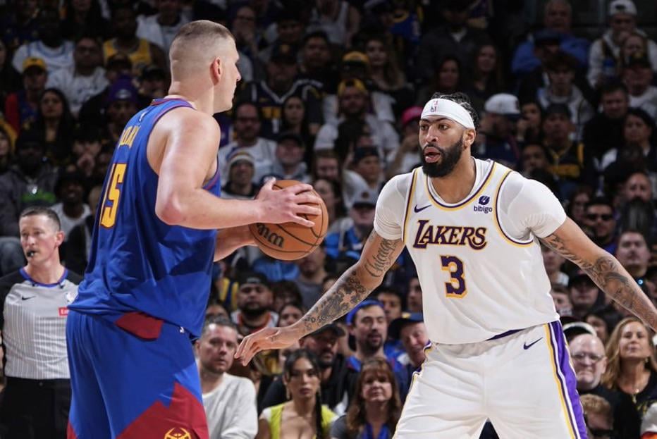 anthony-davis-held-nikola-jokic-and-aaron-gordon-to-2-10-20-v0-6lndgumfhvvc1