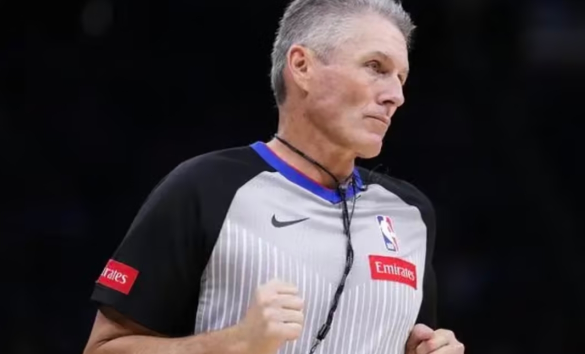 NBA / 【影片】大爭議！「金狼」生死搶七名哨瘋狂搶戲！關鍵時刻愛德華被打手遭無視氣得跳腳-黑特籃球-NBA新聞影音圖片分享社區