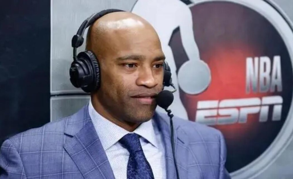 NBA / 卡特一家近照,47歲仍健碩,離婚多年沒再找,女兒很漂亮!-黑特籃球-NBA新聞影音圖片分享社區
