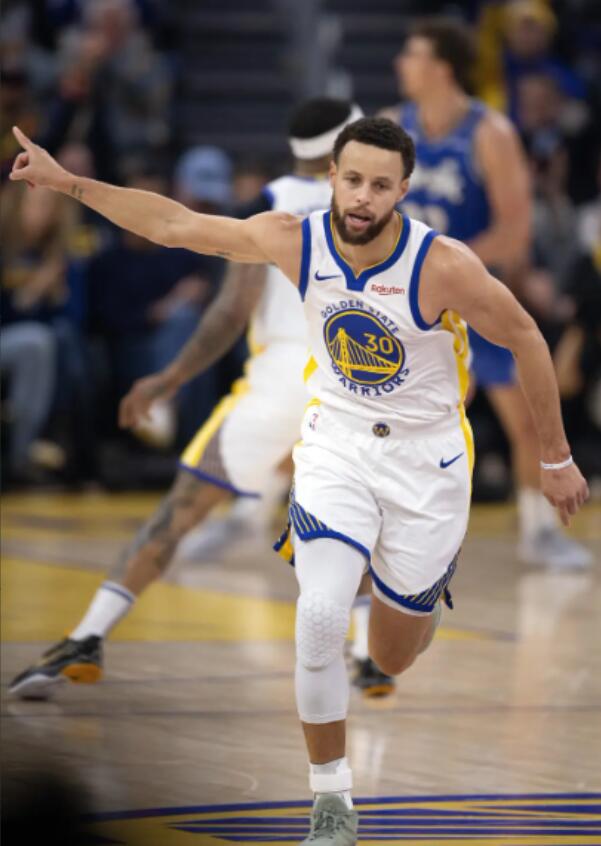 NBA / 連續8年聯盟第一,柯瑞最貴球星紀錄,2026年被誰終結了?-黑特籃球-NBA新聞影音圖片分享社區