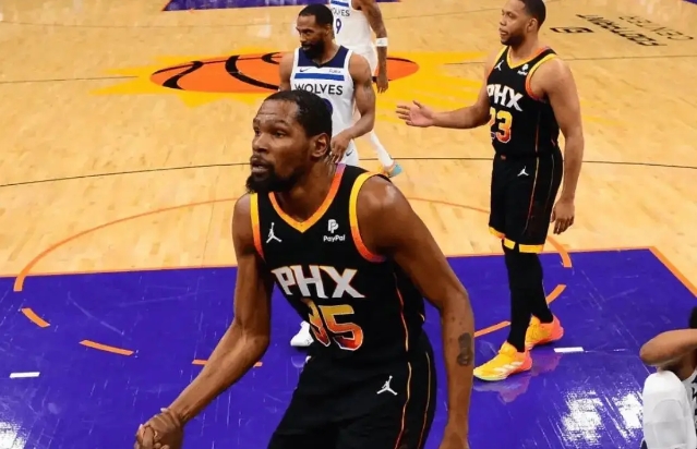 NBA / 爆冷3連敗！從總冠軍跌落神壇，NBA退步最快隊伍，當家球星也擺爛-黑特籃球-NBA新聞影音圖片分享社區