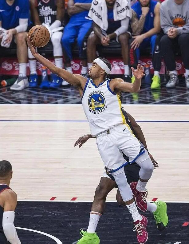 NBA / 一犯錯就DNP——如勇士球迷們所言，科爾確實辜負了穆迪-黑特籃球-NBA新聞影音圖片分享社區