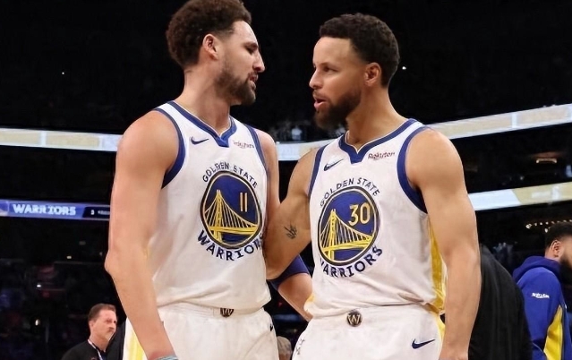 NBA / 科爾傻眼了!勇士傳切體系完全坍塌,缺少湯普森後無球戰術徹底失效!-黑特籃球-NBA新聞影音圖片分享社區