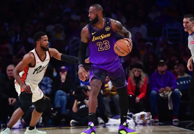 NBA / 詹杜柯三老同一天輸球!杜蘭特三連敗柯瑞13中2,詹姆斯大三元錯失絕平球!-黑特籃球-NBA新聞影音圖片分享社區