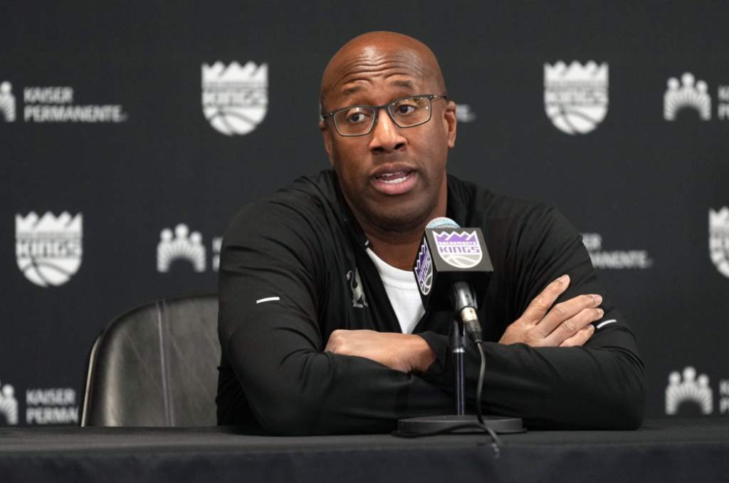 布朗被解僱內幕曝光!並非老闆做決定,福克斯:不會內疚,在NBA就是可能發生!-黑特籃球-NBA新聞影音圖片分享社區