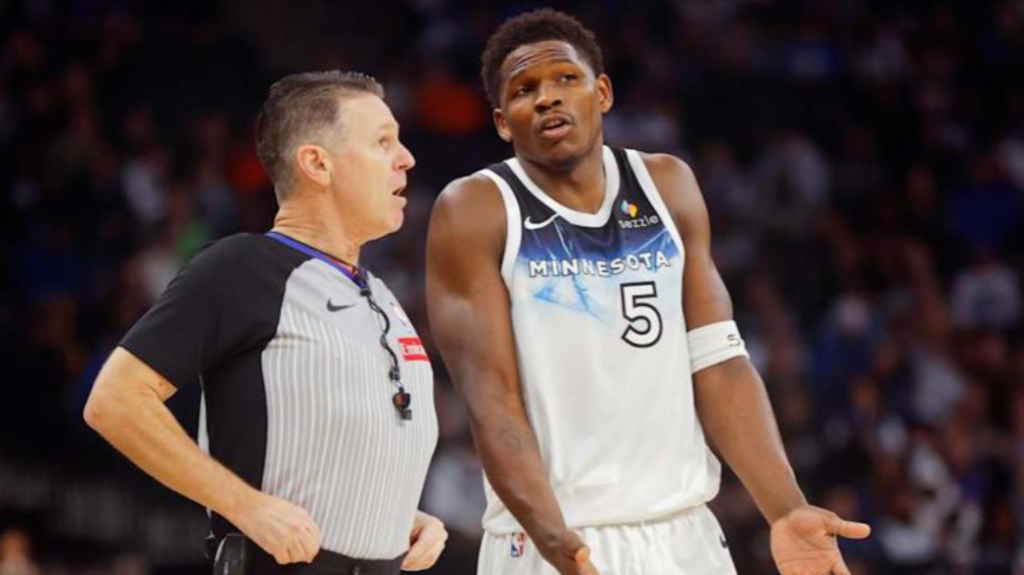 一週兩次被罰!NBA官方公佈:愛德華凖絕殺後再採訪使用粗鄙言語被罰款10萬美元!-黑特籃球-NBA新聞影音圖片分享社區