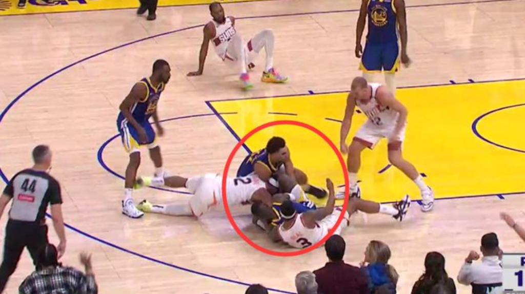NBA / 勇士VS太陽裁判報告:比爾關鍵犯規是錯判,還漏吹杜蘭特防守3秒!-黑特籃球-NBA新聞影音圖片分享社區