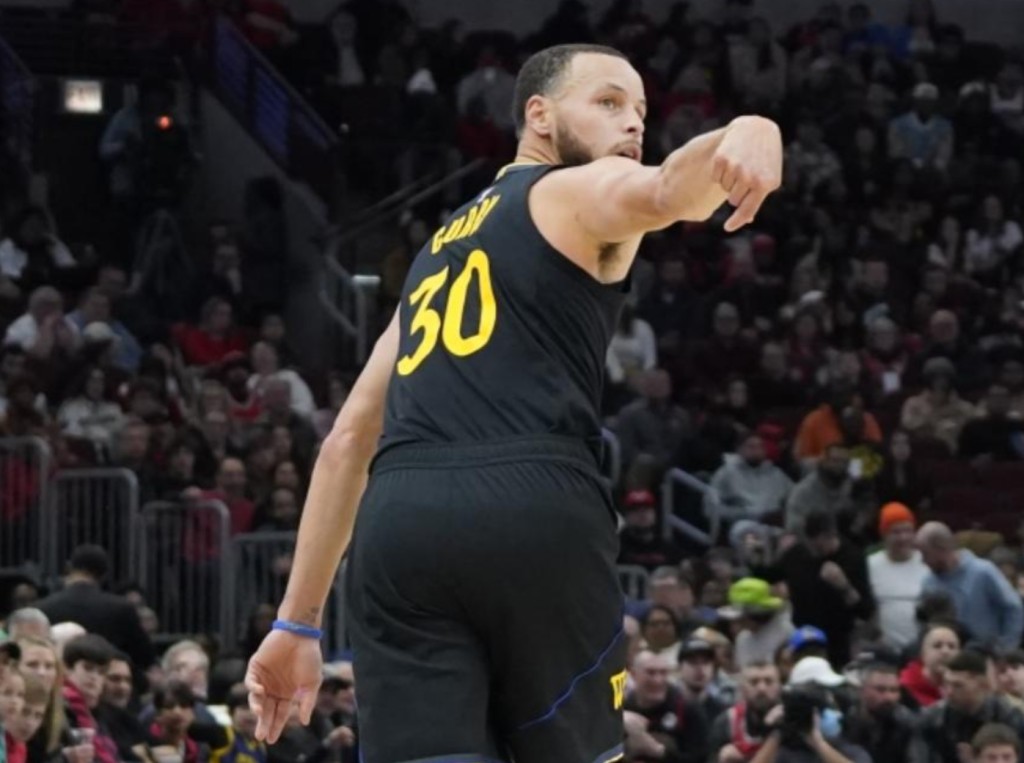 轟103分,飆進20顆三分,36歲柯瑞3戰打瘋,NBA 78年紀錄被打破!-黑特籃球-NBA新聞影音圖片分享社區